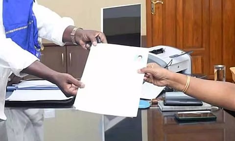 சென்னையில் 3 தொகுதிகளிலும் 70-க்கும் மேற்பட்டவர்கள் மனு தாக்கல்