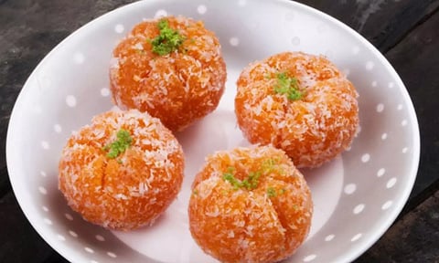 டெலிஷியசான கேரட், தேங்காய் லட்டு