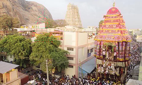 திருப்பரங்குன்றம் முருகன் கோவிலில் பங்குனி பெருவிழா தேரோட்டம்