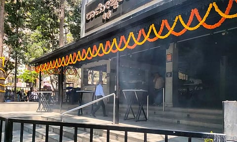 பெங்களூரு குண்டுவெடிப்பில் கைதான முஜாமில் ஷெரீப்புடன் போலீஸ் இன்ஸ்பெக்டருக்கு தொடர்பு?