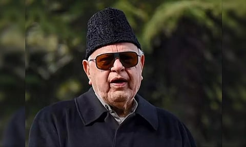 வரும் மக்களவைத் தேர்தலில் ஃபரூக் அப்துல்லா போட்டியிட மாட்டார்- மகன் உமர் அப்துல்லா அறிவிப்பு