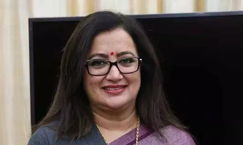 மாண்டியா தொகுதி சுயேச்சை எம்.பி. நடிகை சுமலதா பா.ஜனதாவில் இணைந்தார்