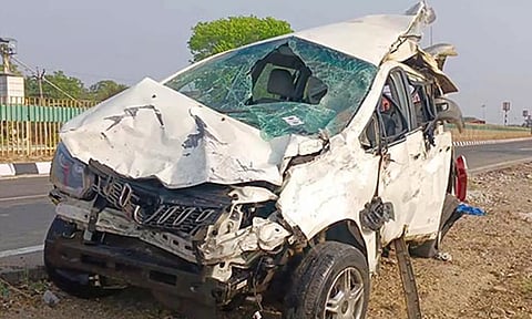 மதுரை அருகே விபத்து: தம்பதி- குழந்தை உள்பட6 பேர் பலி