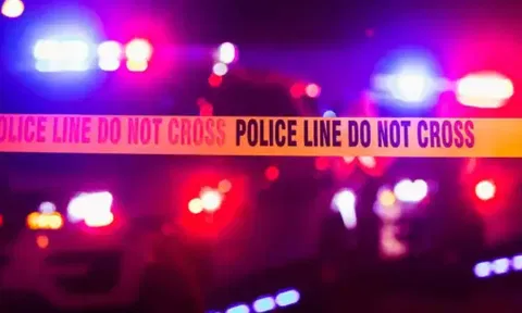 பாகிஸ்தானில் யாத்ரீகர்களை ஏற்றிச் சென்ற டிரக் பள்ளத்தில் கவிழ்ந்து விபத்து- 13 பேர் உயிரிழப்பு