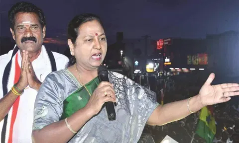 ராமநாதபுரத்தில்  பிரேமலதா விஜயகாந்த் தேர்தல் பிரசாரம்