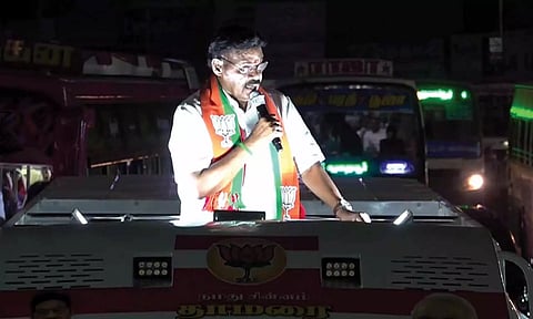 முதலமைச்சரும், அமைச்சர்களும் ஊழல் செய்து கொள்ளையடித்து வெளிநாடுகளில் முதலீடு செய்கிறார்கள்- பாரிவேந்தர்