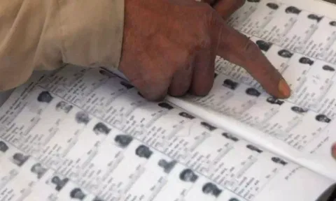 ஐதராபாத்தில் வாக்காளர் பட்டியலில் இருந்து 5 லட்சம் பேர் நீக்கம்