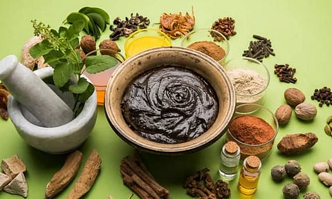 சைனஸ் பிரச்சினைகளுக்கு உதவும் சித்தமருத்துவம்