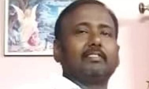 தேர்தல் பணிக்கு மனைவியை அழைத்து சென்ற வாலிபர் விபத்தில் பலி
