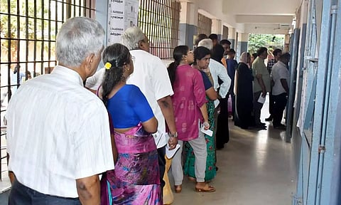 பொதுவிடுமுறை அளித்தும் பலனில்லை- சென்னையில் வாக்குப்பதிவு மந்தம்