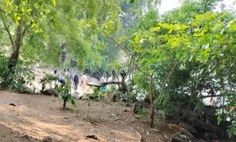 ஆற்றில் மூழ்கி விபரீதம்- குழந்தையை காப்பாற்ற முயன்று 6 பேர் உயிரிழப்பு