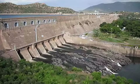 குடிநீர் தேவைக்காக மேட்டூர் அணையில் இருந்து தண்ணீர் திறப்பு 1200 கன அடியாக குறைப்பு