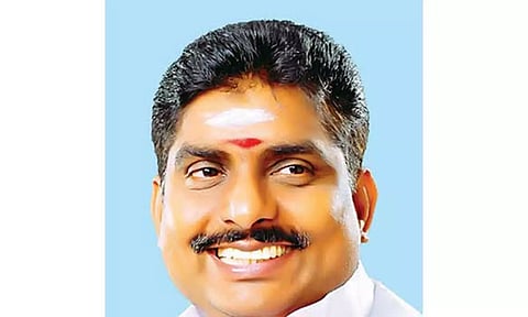 வாக்காளர்களுக்கு பணம் கொடுத்ததாக கூறுவதை நிரூபிக்க வேண்டும்: பா.ஜனதா வேட்பாளர் கேள்வி