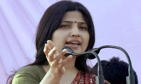 புல்வாமாவில் கொல்லப்பட்ட ராணுவ வீரர்கள் மனைவிகளின் தாலியை பறித்தது யார்?- டிம்பிள் யாதவ்