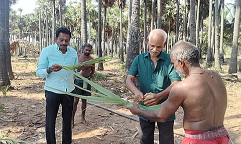 பதநீரில் கலப்படம் செய்வதை தடுக்க வேண்டும்: பனைமர தொழிலை காக்க அரசுக்கு கோரிக்கை
