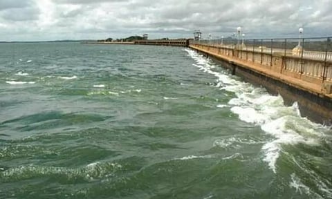 தமிழ்நாட்டுக்கு தண்ணீர் வழங்கவே முடியாது: காவிரி ஒழுங்காற்றுக்குழு கூட்டத்தில் கர்நாடகம் திட்டவட்டம்