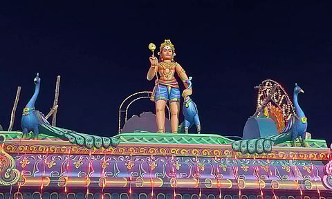 கருணை வடிவமாய் சண்முக சுப்பிரமணியர்