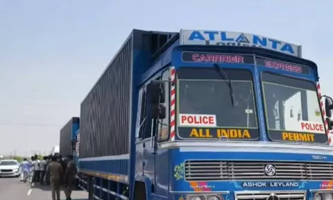 அடுத்தடுத்து வந்த 4 கண்டெய்னர் லாரி- தேர்தல் பறக்கும் படையிடம் சிக்கிய ரூ.2000 கோடி