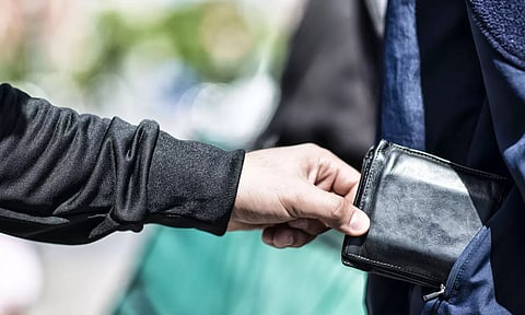 மாநகர பஸ்களில் சில்லரையை சிதறவிட்டு ஆந்திர பெண்கள் கைவரிசை