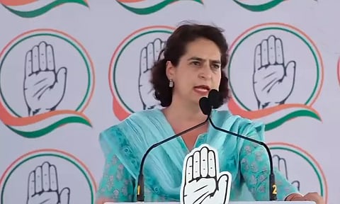 அரண்மனையில் வாழும் ராஜாதிராஜா..! பிரதமர் மோடிக்கு பிரியங்கா காந்தி பதிலடி