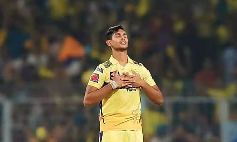 இலங்கை விரைந்த பதிரனா.. சிஎஸ்கே அணிக்கு பின்னடைவு