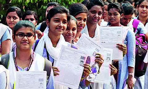 பிளஸ் 2 மாணவர்களுக்கான தற்காலிக மதிப்பெண் சான்றிதழ் வழங்கப்படும் தேதி அறிவிப்பு