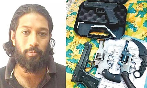 ஆலுவா அருகே தீவிரவாத தடுப்பு படையினர் சோதனை: 4 துப்பாக்கிகளுடன் வாலிபர் கைது