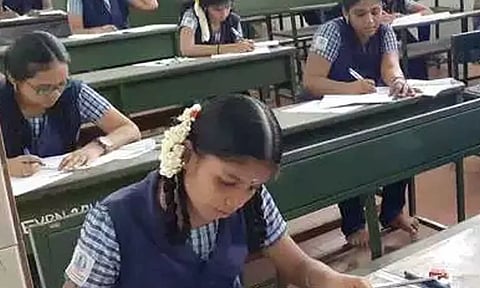 10-ம் வகுப்பு தேர்வில் அரியலூர் மாவட்டம் முதலிடம்