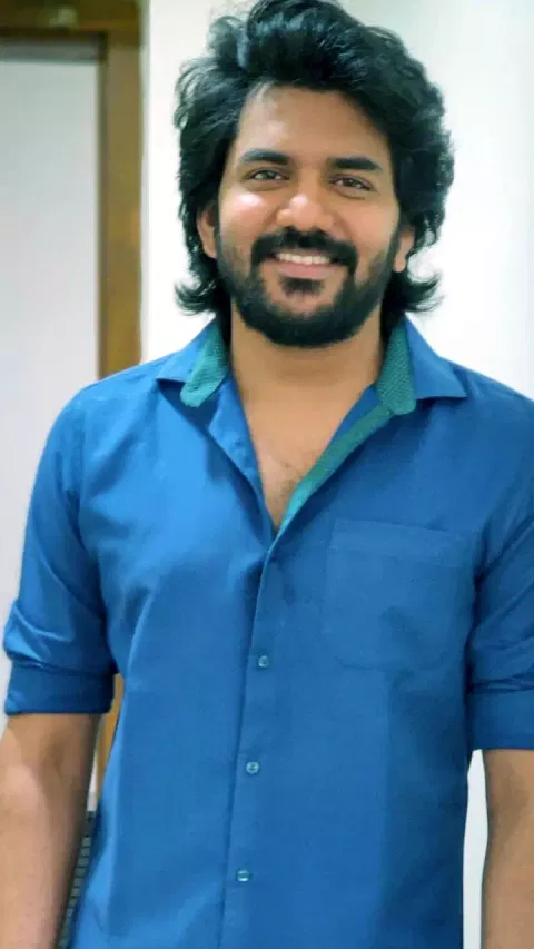 கவினின் ஸ்டார் பாராட்டிய எஸ்.டி.ஆர்