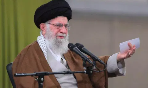 இஸ்ரேலுக்கு ஈரான் அணுகுண்டு தாக்குதல் மிரட்டல்