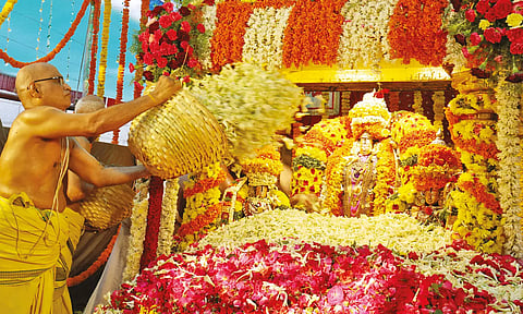திருப்பதி கோதண்டராமர் கோவிலில் புஷ்ப யாகம்