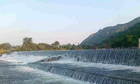 கனமழைக்கான "ஆரஞ்சு அலர்ட்" எதிரொலி:  தாமிரபரணி ஆற்றில் குளிக்க தடை