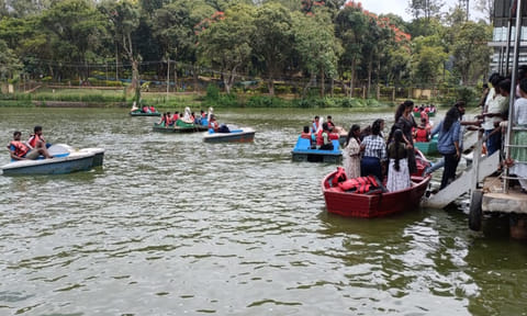 ஏற்காட்டுக்கு சுற்றுலாப் பயணிகள் வருகை 2 மடங்காக அதிகரிப்பு