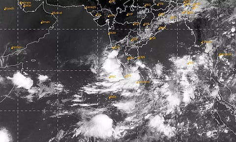 வங்கக்கடலில் உருவாகிறது புதிய காற்றழுத்த தாழ்வு பகுதி