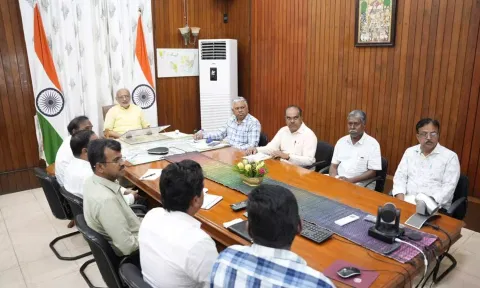 புதுச்சேரியை தூய்மை நகரமாக உருவாக்க கவர்னர் உத்தரவு