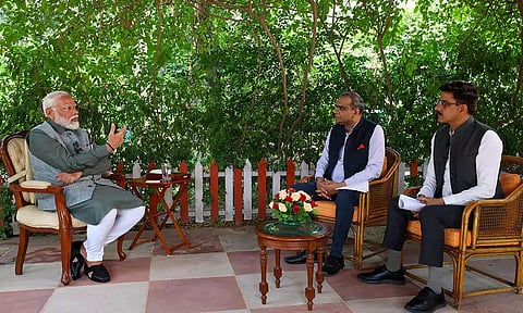 நேருவின் சாதனையை சமன் செய்வது குறித்த கேள்விக்கு பிரதமர் மோடியின் பதில்...