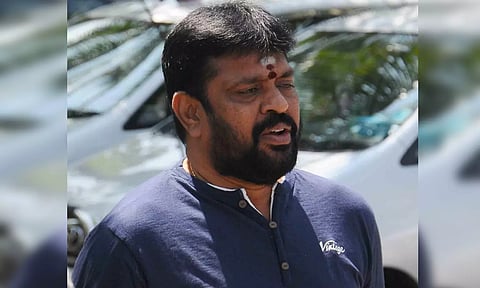 அதிமுக முன்னாள் எம்எல்ஏ சத்யா மீது வழக்குப்பதிவு