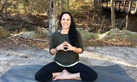 படுத்தவுடன் தூங்கணுமா? இந்த ஆசனத்தை செய்து பாருங்கள்