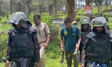 காயத்துடன் திரியும் சிறுத்தையை பிடிக்க வனத்துறையினர் தீவிரம்