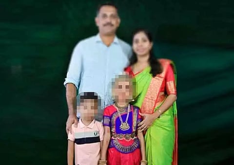 கேரளாவில் வீடு தீப்பிடித்ததில் 2 குழந்தைகள்-கணவன், மனைவி பலி