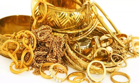 ஜோதிடம் பார்த்து வங்கியில் கொள்ளைபோன நகையை மீட்ட போலீஸ்