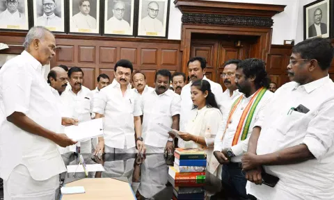 விளவங்கோடு சட்டமன்ற உறுப்பினராக பதவியேற்ற தாரகை சுத்பெர்ட்