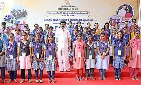 படிங்க.. படிங்க.. படித்துக்கொண்டே இருங்க.. மாணவர்களுக்கு முதலமைச்சர் மு.க.ஸ்டாலினின் அட்வைஸ்