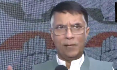 இப்ப சொல்லி என்ன புண்ணியம்?: ஆர்.எஸ்.எஸ்சை சாடிய காங்கிரஸ்