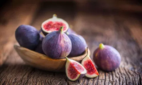 மாதவிடாய் காலத்தில் இரத்தப்போக்கை குறைக்க...
