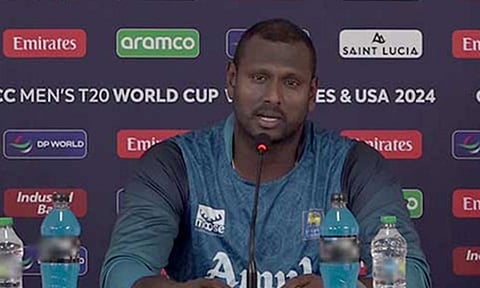 ரசிகர்களிடம் மன்னிப்பு கேட்ட இலங்கை வீரர்: காரணம் இதுதான்