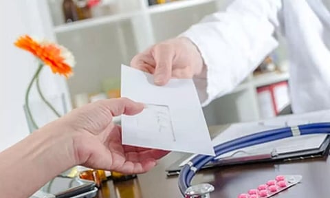 ஆஸ்பத்திரிகளில் துறைகளுக்கிடையே நோயாளிகளுக்கு பரிந்துரை செய்ய வழிகாட்டு நெறிமுறைகள்