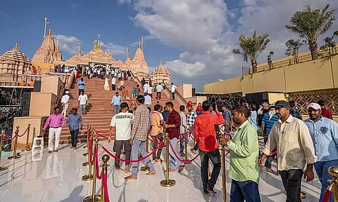 அபுதாபி இந்து கோவிலுக்கு இதுவரை 10 லட்சம் பேர் வருகை- புள்ளிவிவரம் வௌியீடு