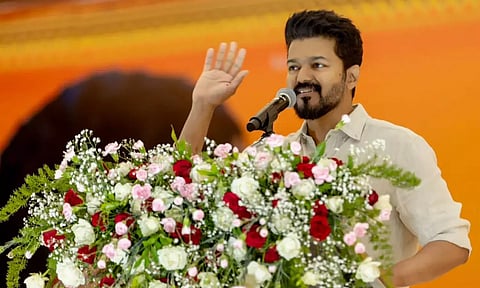 விஜய் சார்பில் மாணவர்களுக்கு பரிசுகள்- விழா ஏற்பாடுகள் தீவிரம்!