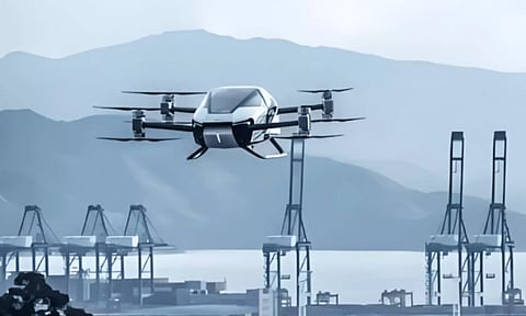 உலகின் முதல் பறக்கும் கார்: சாதித்துக் காட்டிய சீனா